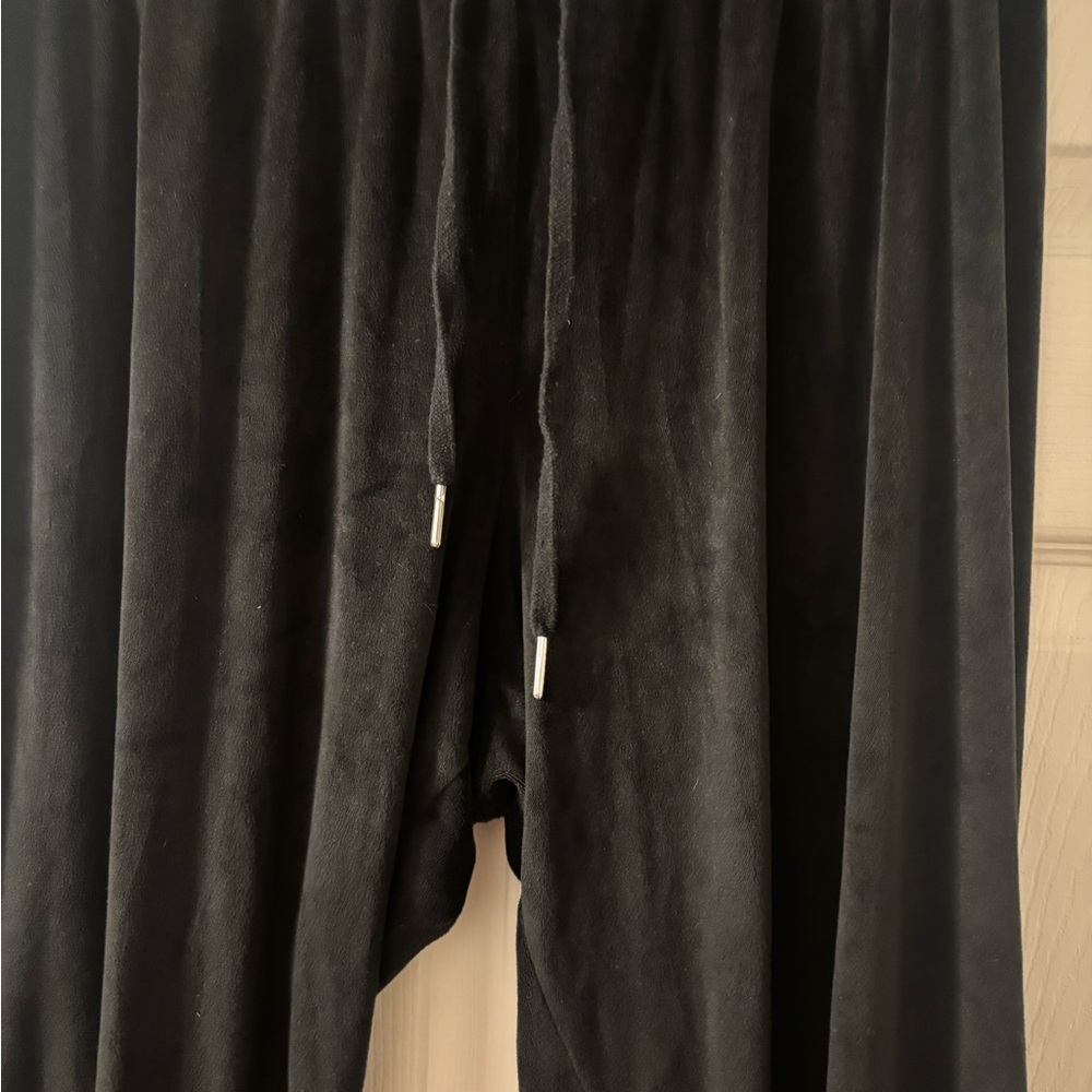 Juicy Couture Black Velour  Pants - Picture 3 of 4